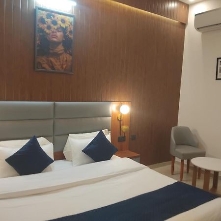 Cloud9 Stays Lucknow Ngoại thất bức ảnh