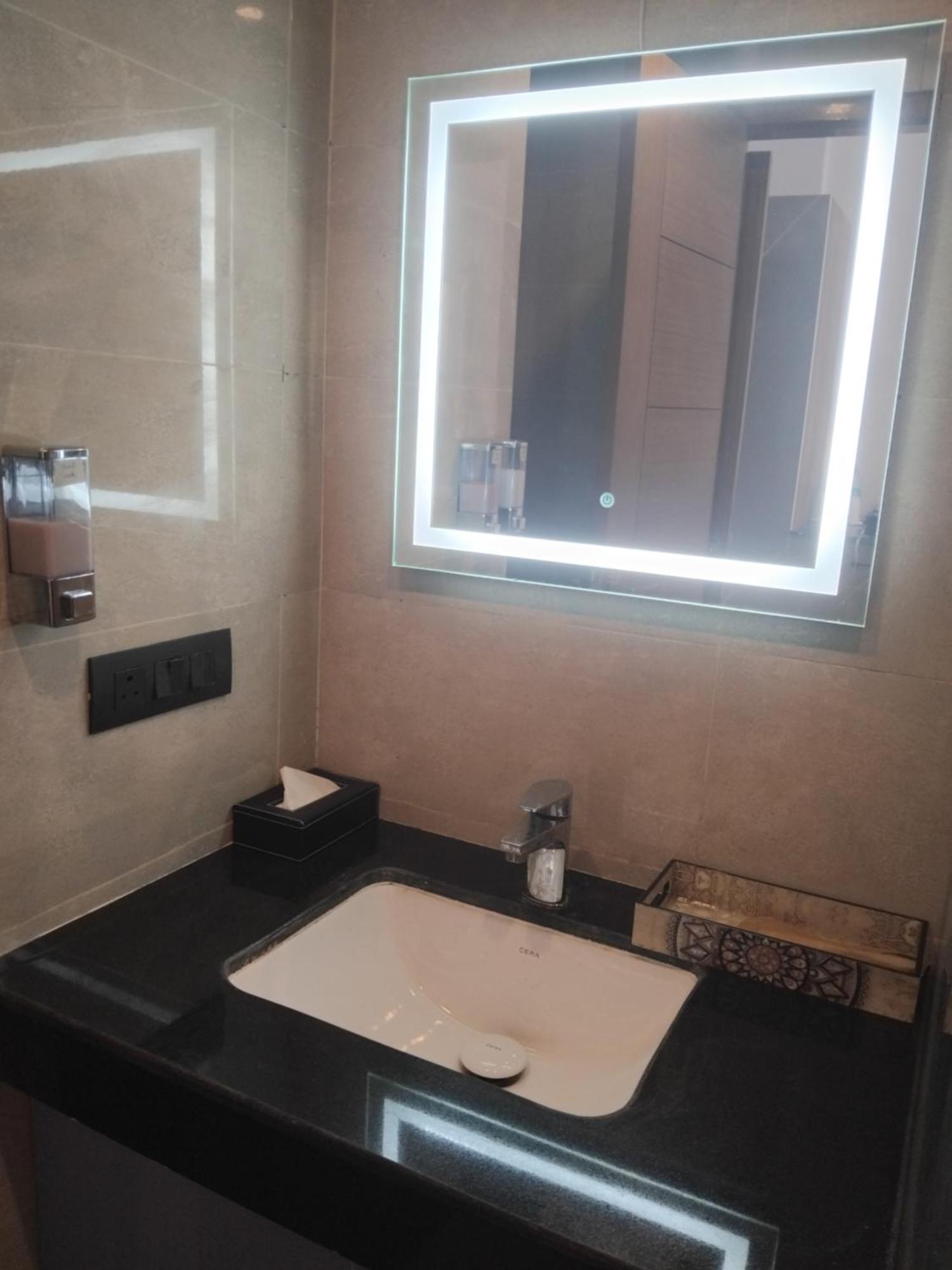 Cloud9 Stays Lucknow Ngoại thất bức ảnh